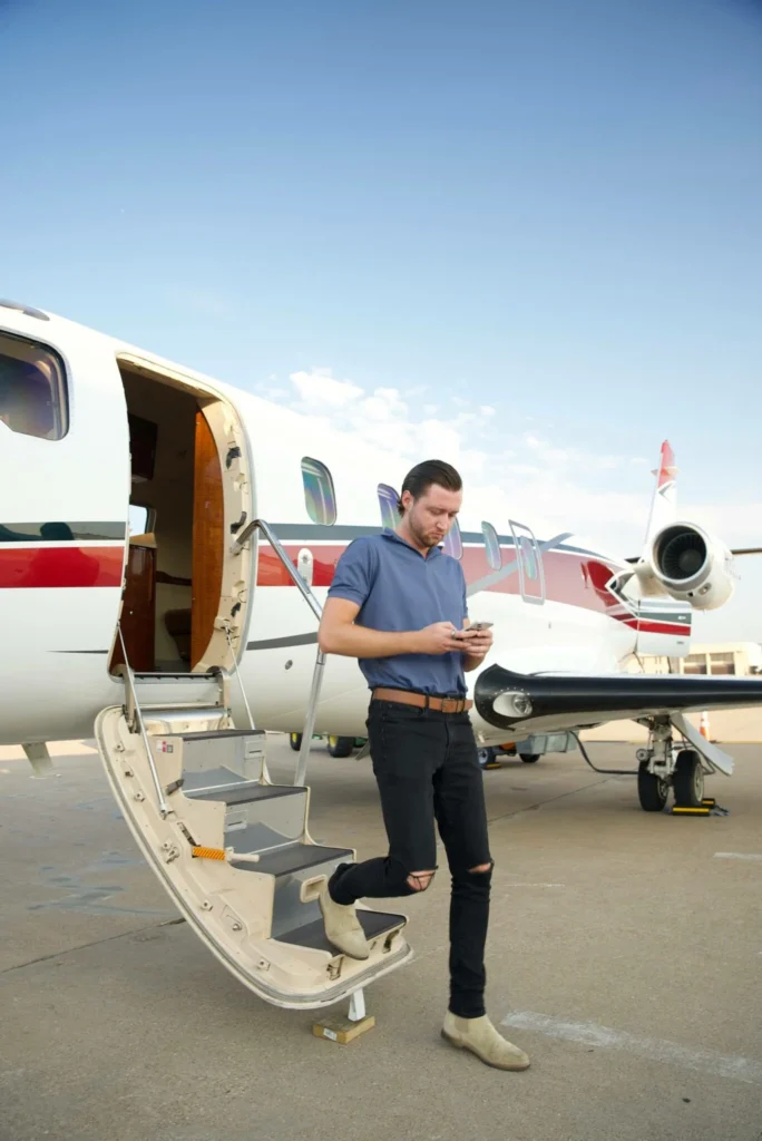 Ankommen mit einem privaten Charterflug von ALPEN AIR