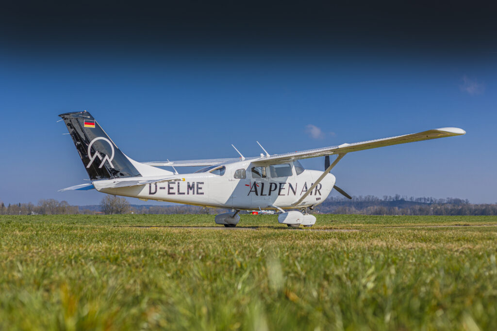AlpenAir_D-ELME_Cessna206_28.Maerz2025_Marc_Ulm_11 - Kopie