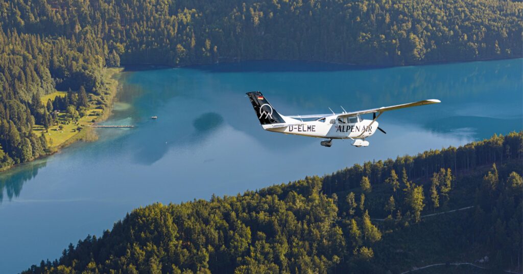 Alpenrundflug über die Seen im Münchner Umland