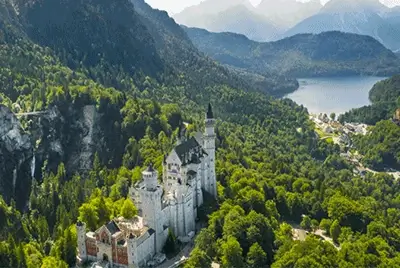 Charter Flights in Bavaria and fly above Neuschwanstein