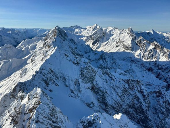 mountains panoramic view